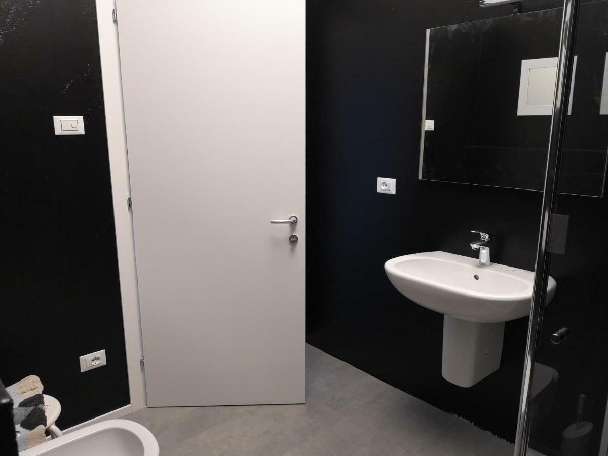 Casa Consolati Apartment Brenzone sul Garda Luaran gambar