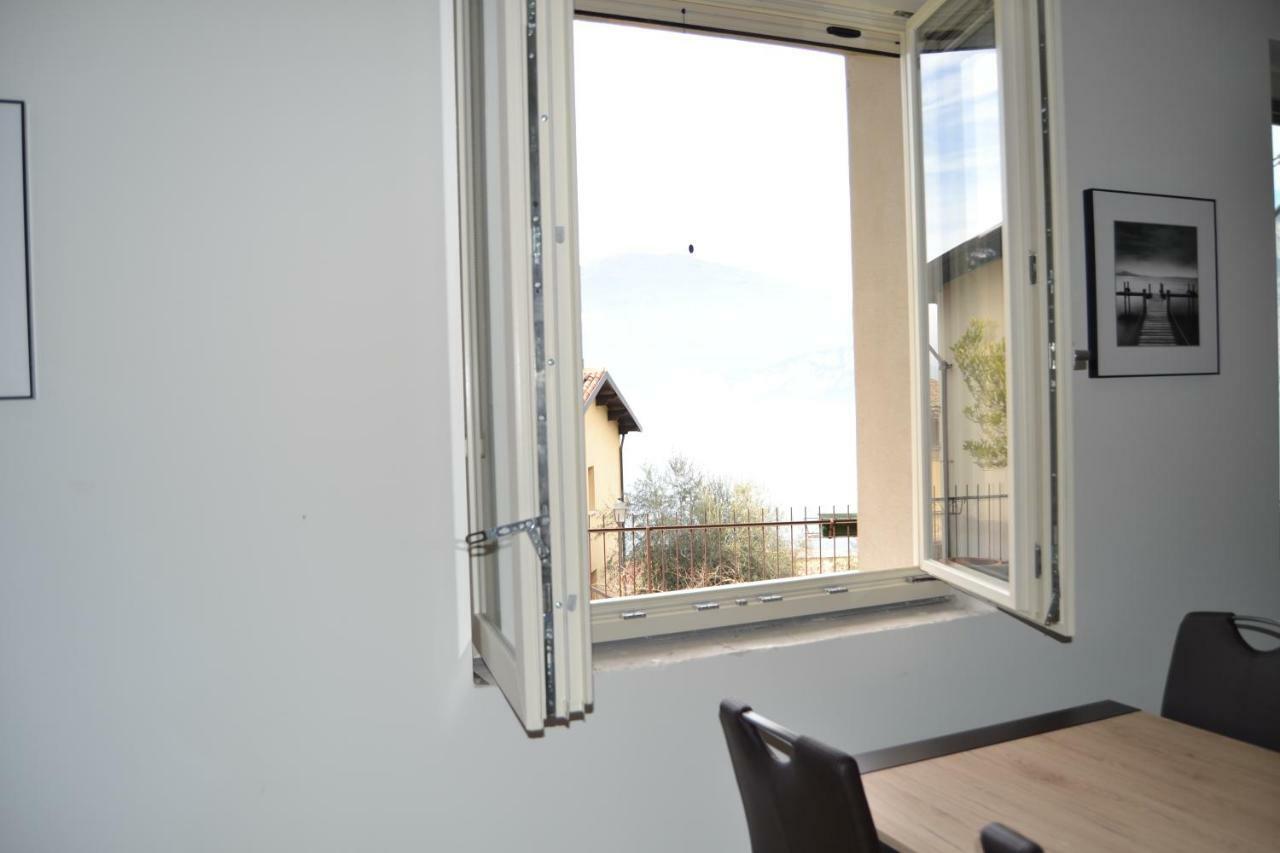 Casa Consolati Apartment Brenzone sul Garda Luaran gambar