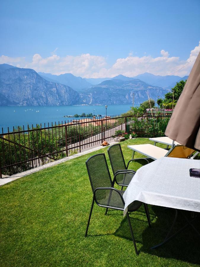 Casa Consolati Apartment Brenzone sul Garda Luaran gambar